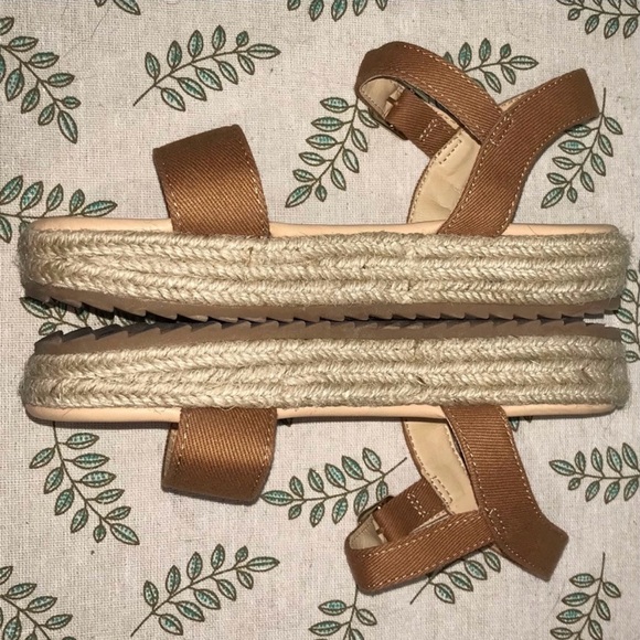 Girl's Espadrille Sandals - Picture 2 of 5